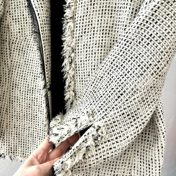 White House Black Market (WHBM) black and white jacket - Picture 5 of 11